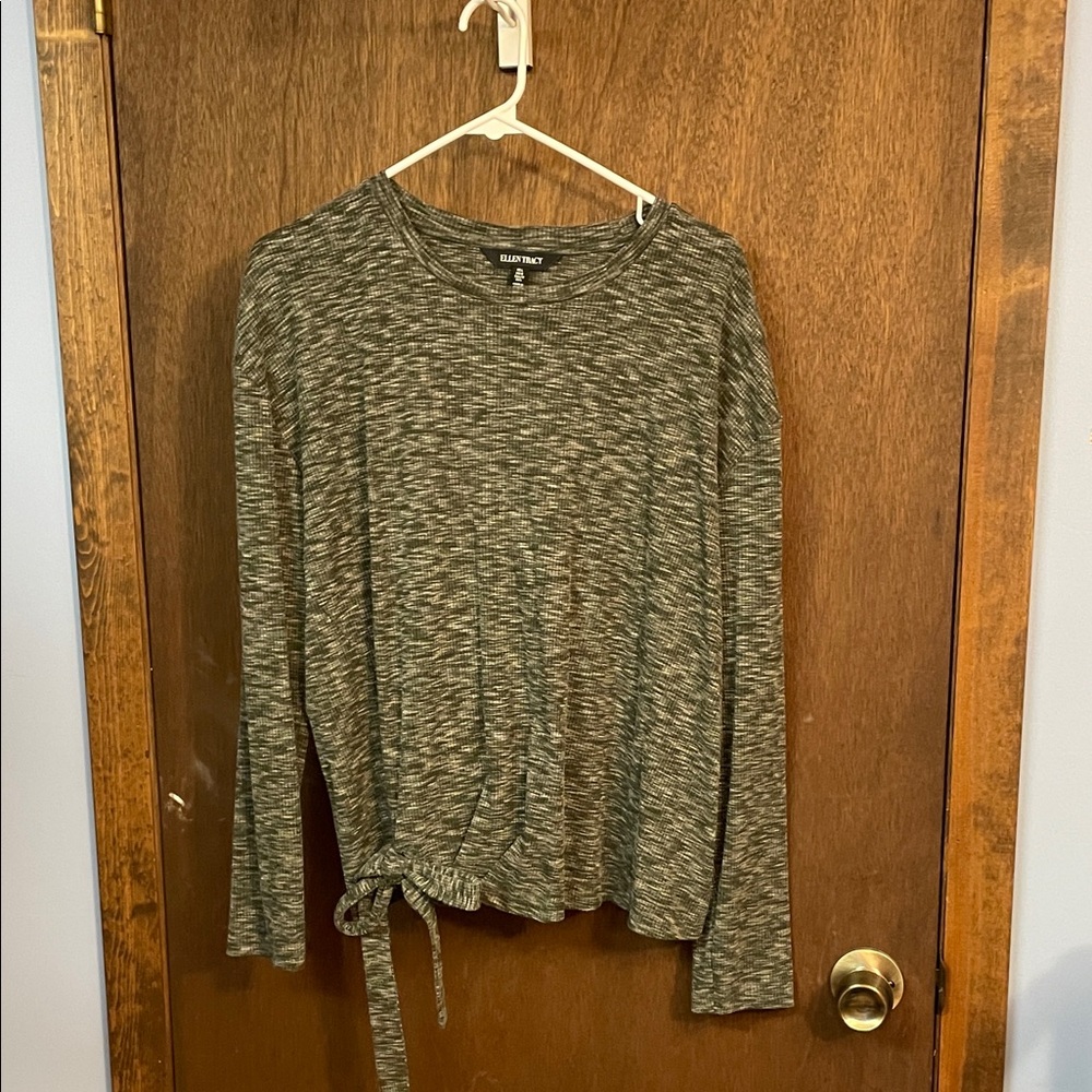 Ellen Tracy Women's Green Heather Long Sleeve Tie-Front Top